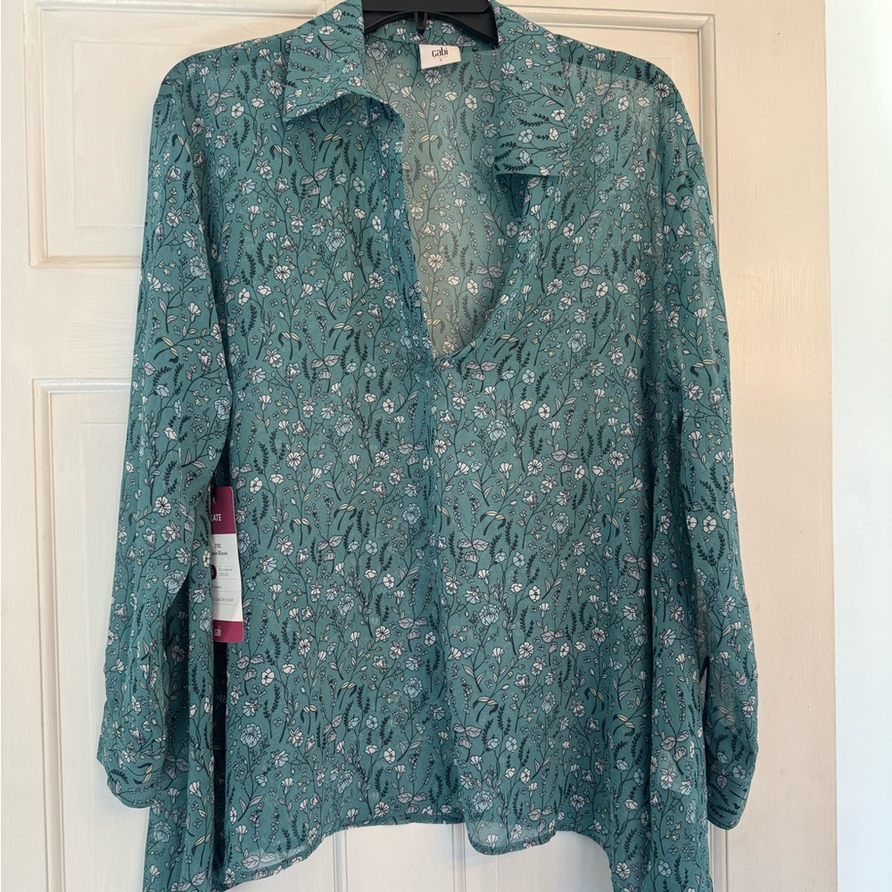 Floral sheer green Women's Top